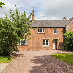 Well House Farm Flat 1 Apartment